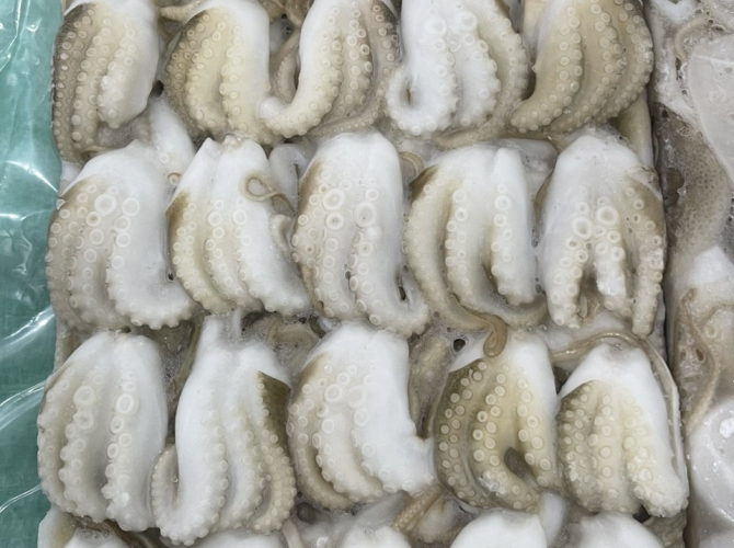 Bạch tuộc cắt đông lạnh